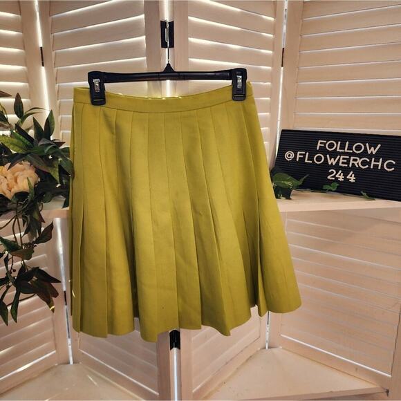 ESCADA GREEN BUTTON SIDE PLEATED SKIRT SIZE 38 (4/6) - Picture 7 of 7